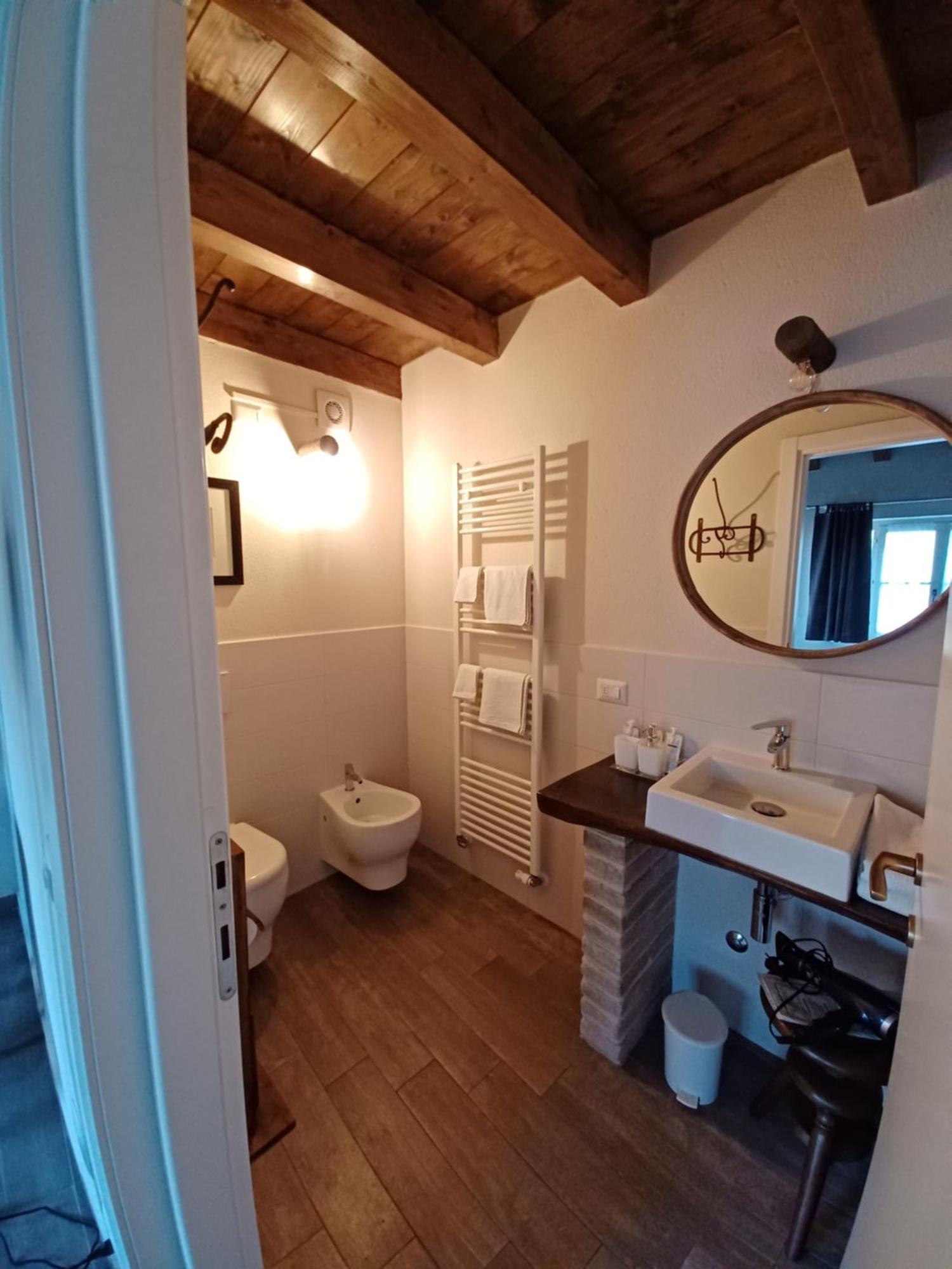 Country-Chic B&B "Il Pozzo E La Macina" Bardi Eksteriør bilde